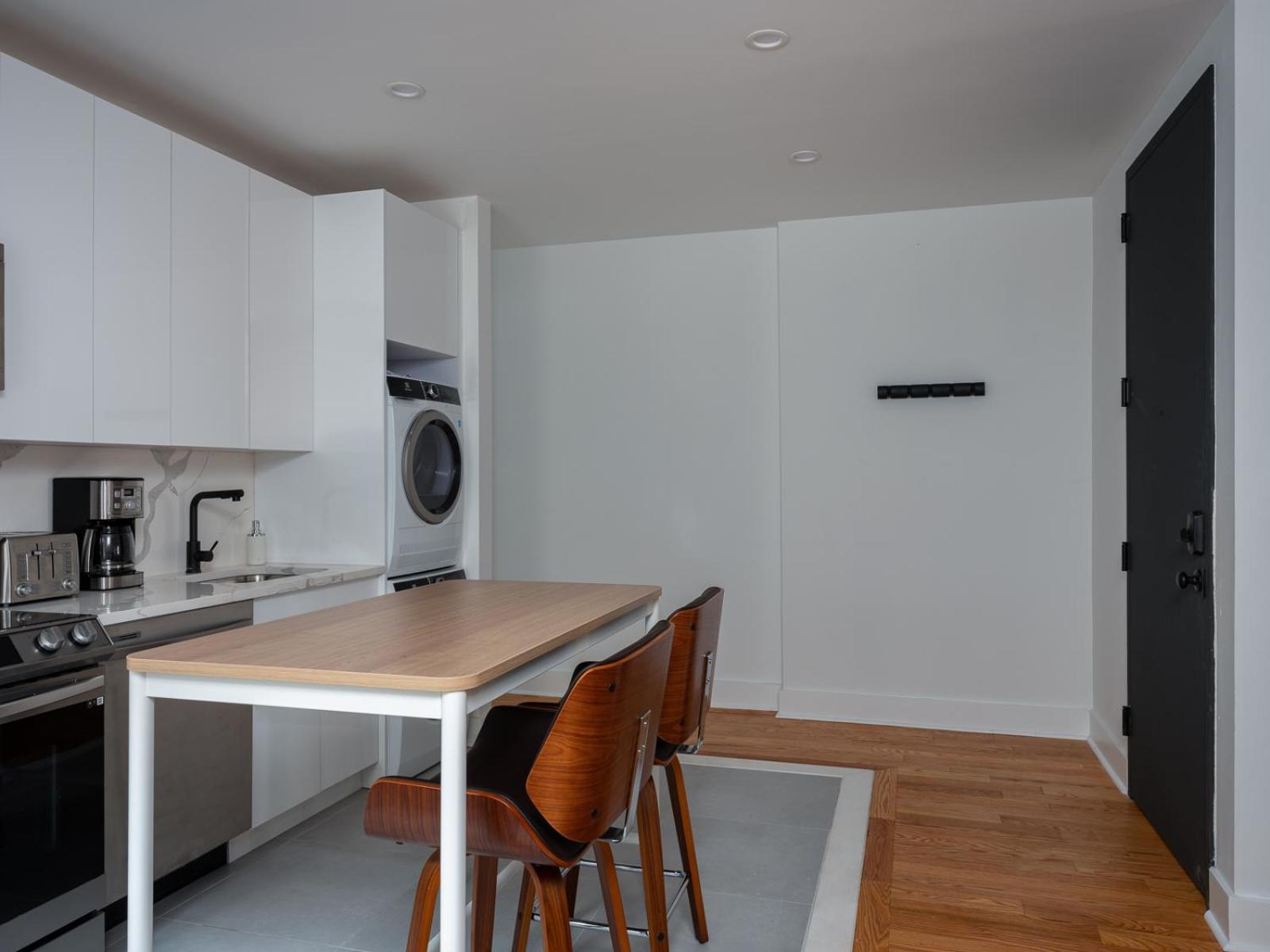 Three Bedroom Brooklynite Suite! New York Exterior photo